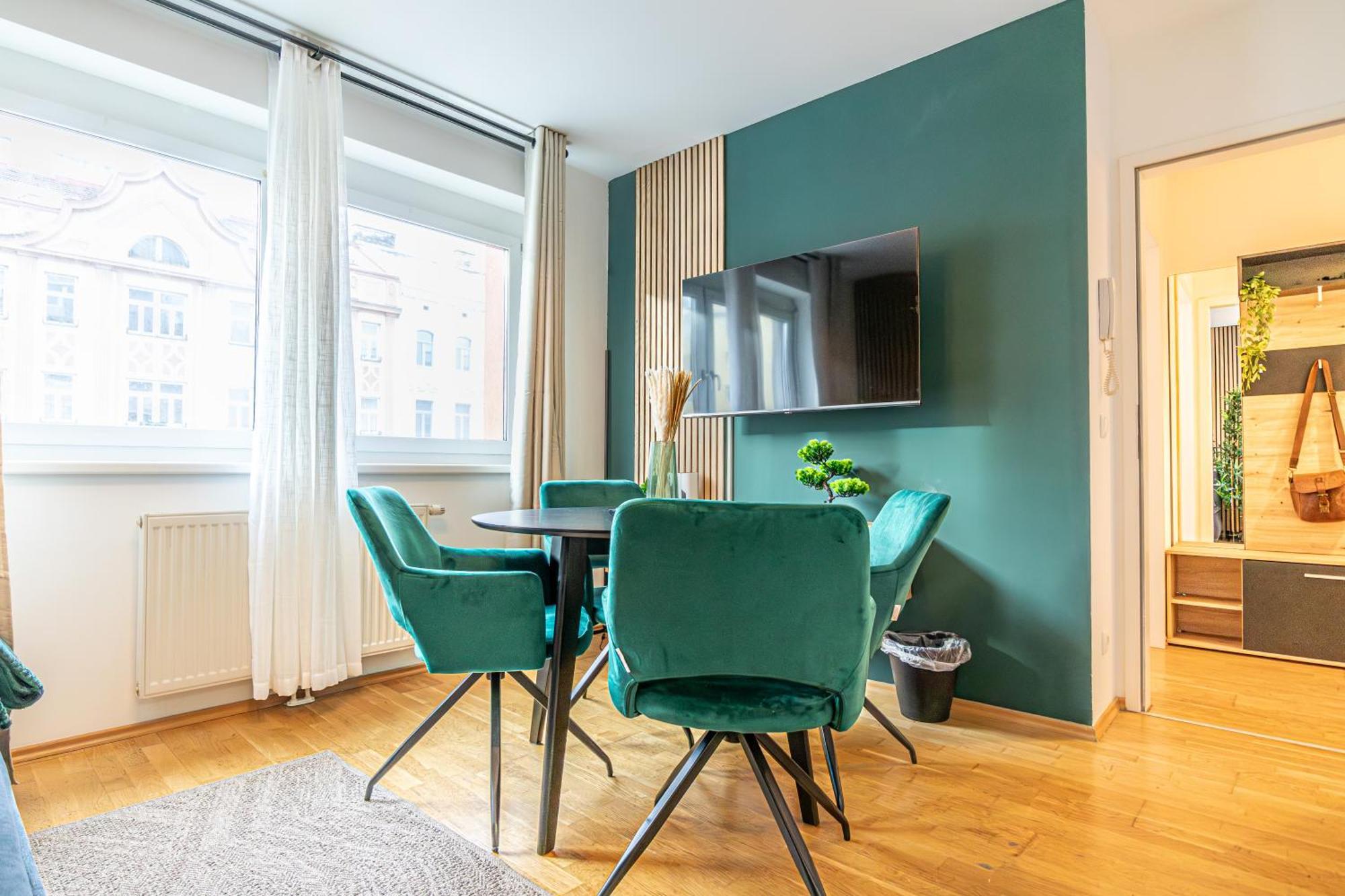 Charming 1Br, Steps From Reumannplatz U1 Apartment Wina Bagian luar foto